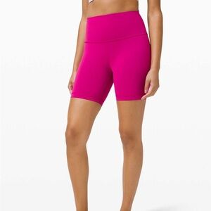 Lululemon - Wunder Under 10” Shorts